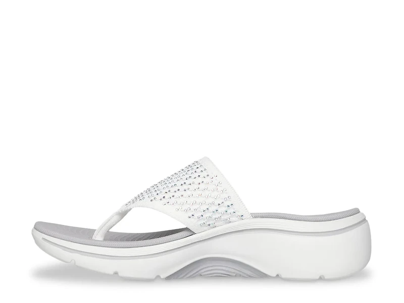 X Martha Stewart GO WALK Arch Fit 2.0 Sandal