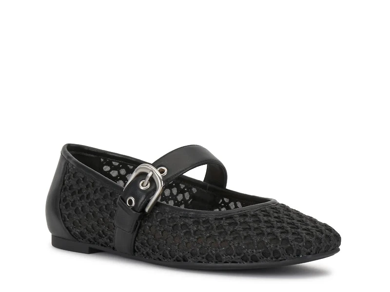 Nalahni Mary Jane Flat