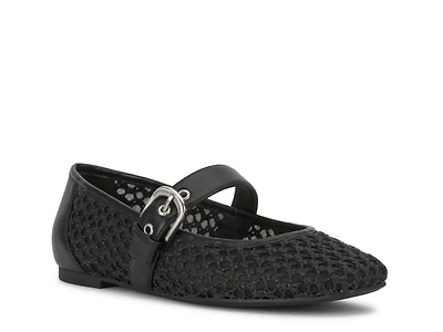 Nalahni Mary Jane Flat