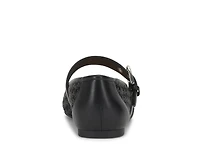 Nalahni Mary Jane Flat