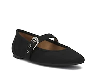 Nalahni Mary Jane Flat