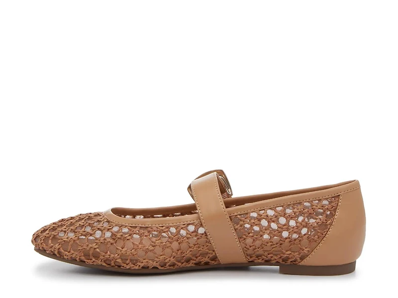 Nalahni Mary Jane Flat