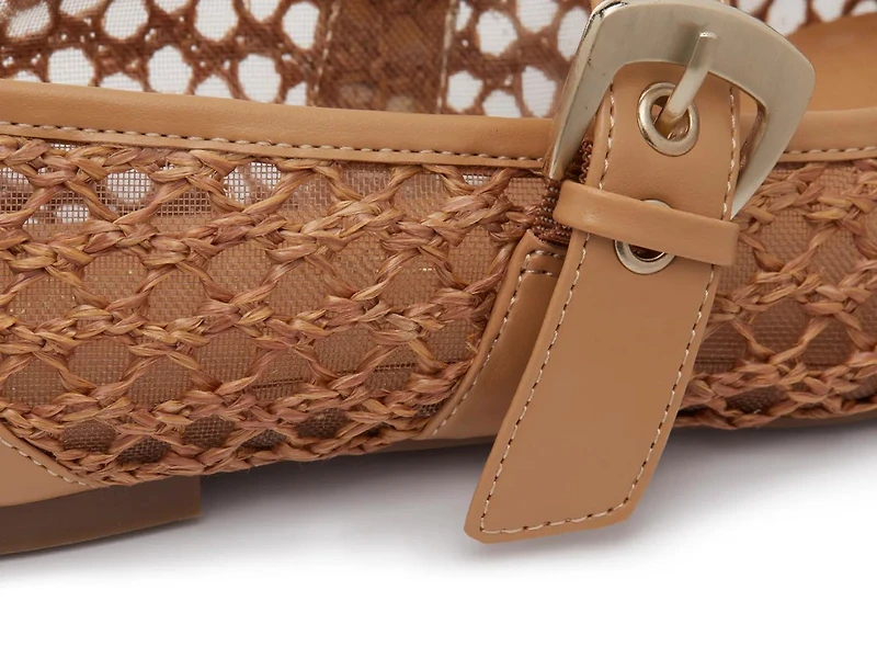 Nalahni Mary Jane Flat