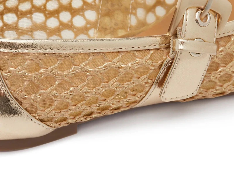 Nalahni Mary Jane Flat