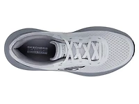 Max Cushioning Endeavour Sneaker - Men's