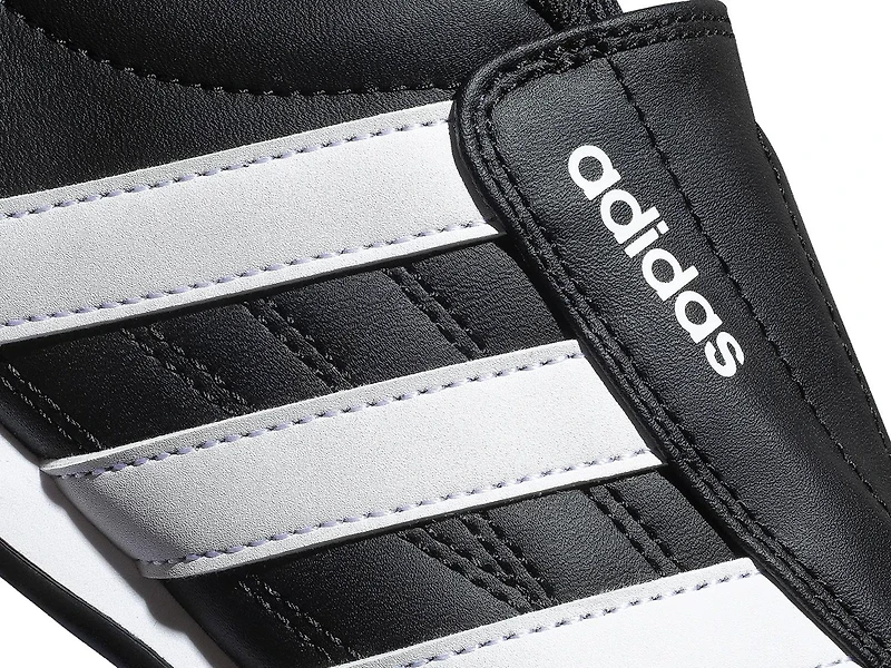 Tekwen Slip-On Sneaker