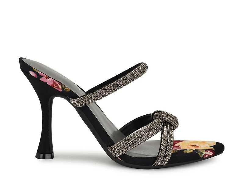 Unela Sandal