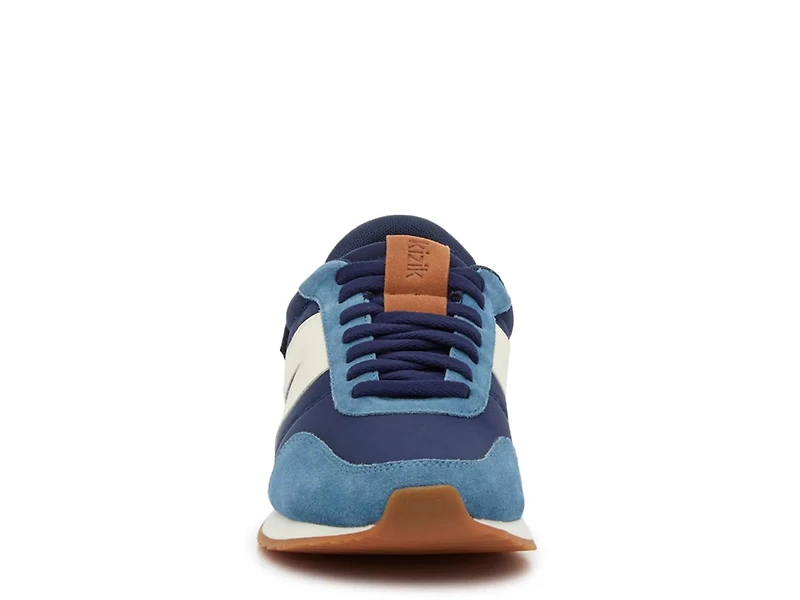 Milan Hands-Free Sneaker