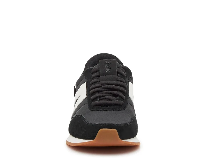 Milan Hands-Free Sneaker