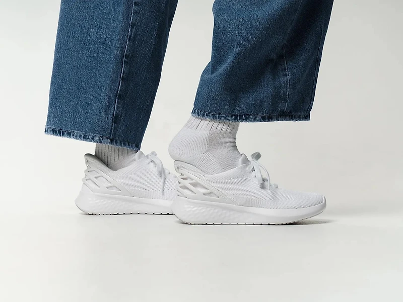 Athens Hands-Free Sneaker