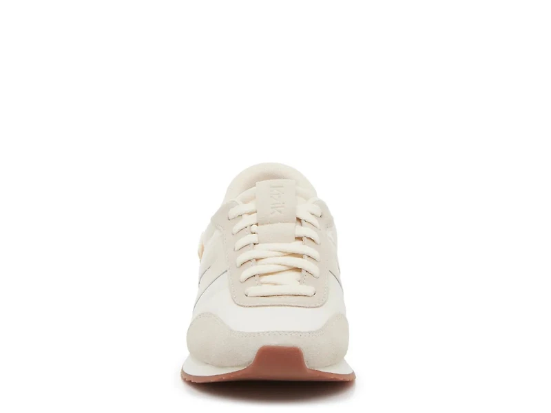 Milan Hands-Free Sneaker