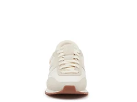 Milan Hands-Free Sneaker