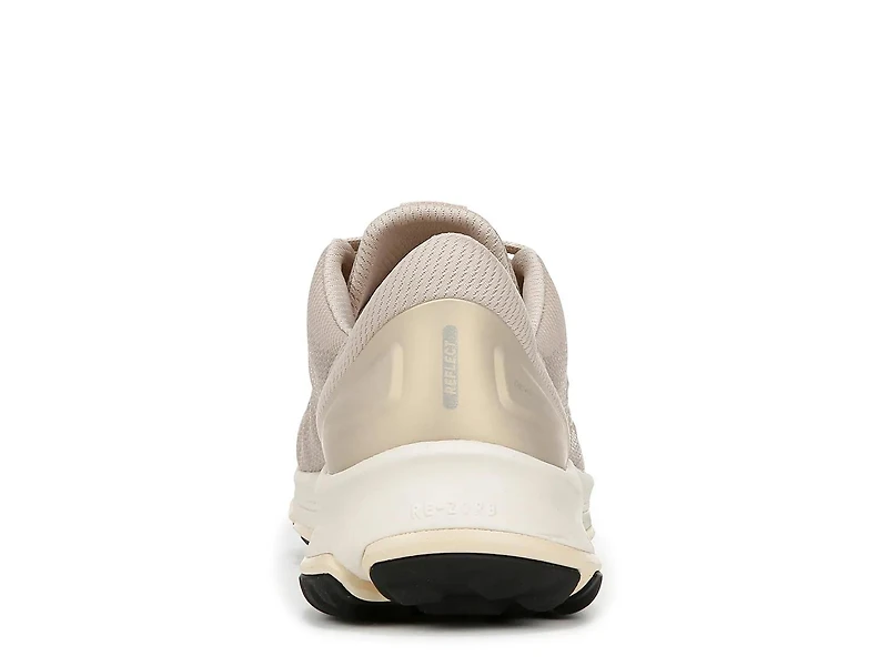 Devotion X TR Trail Walking Sneaker