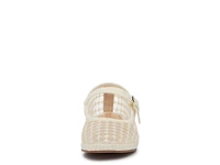 Giselle Mary Jane Flat