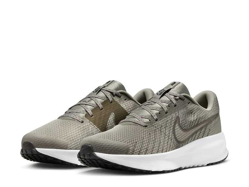 Run Defy Running Shoe