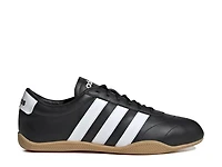 Grand Court Lo Sneaker