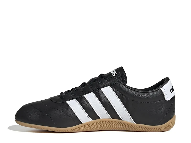 Grand Court Lo Sneaker