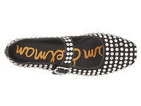 Michaela Mary Jane Flat