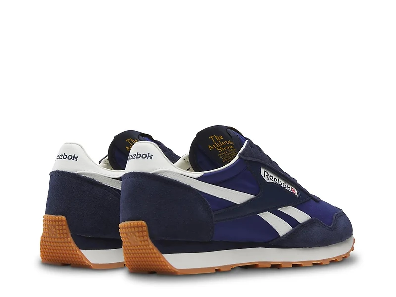 Aztec II Sneaker - Men's