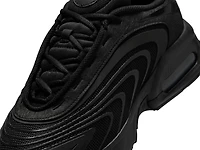 Air Max Fire Sneaker