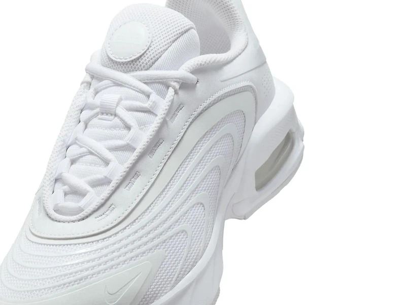 Air Max Fire Sneaker