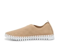 Tulip Slip-On