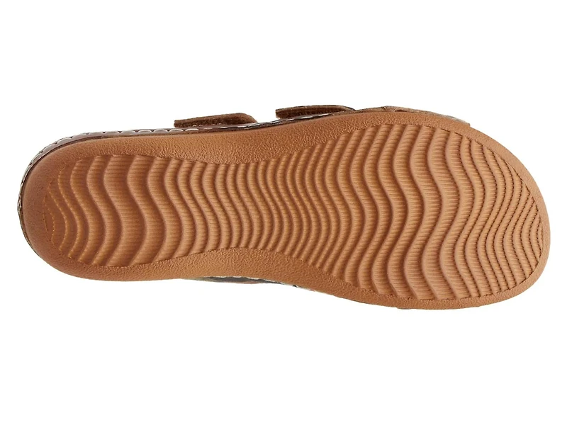 Caelinee Wedge Sandal