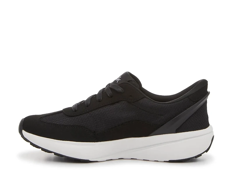 Charlotte Hands-Free Sneaker