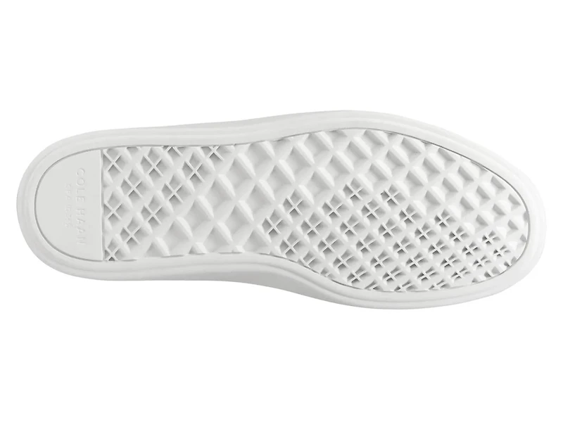 Grand Crosscourt Traveler Sneaker