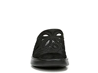 Susie Sandal