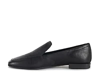 Claire Venetian Loafer