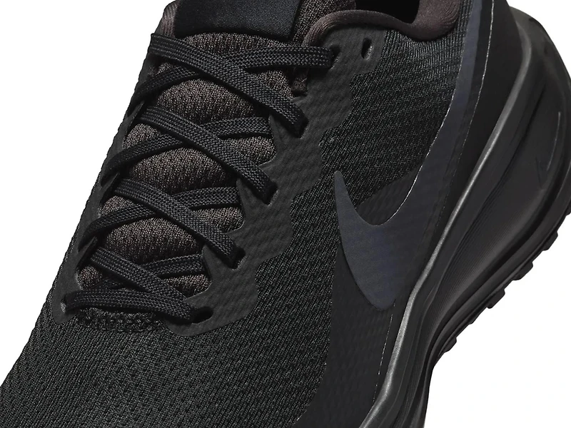 Revolution 8 Running Shoe