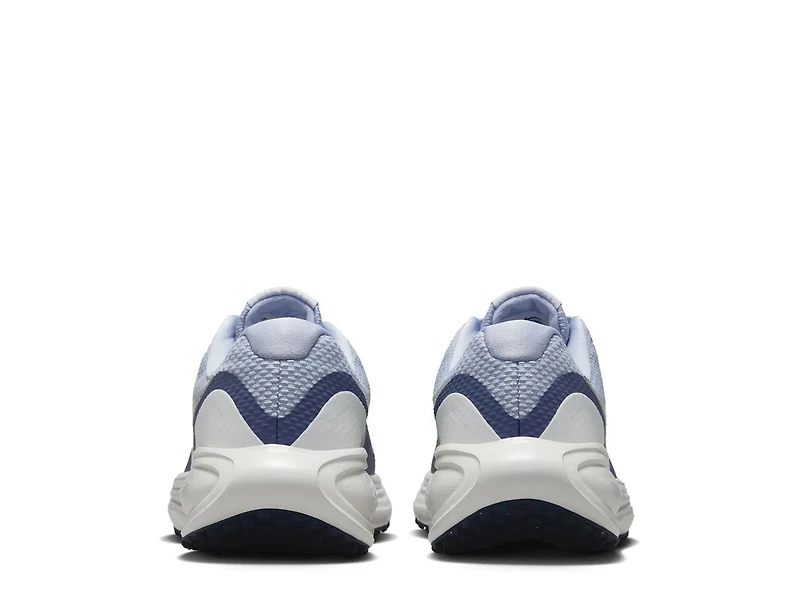 Revolution 8 Running Shoe