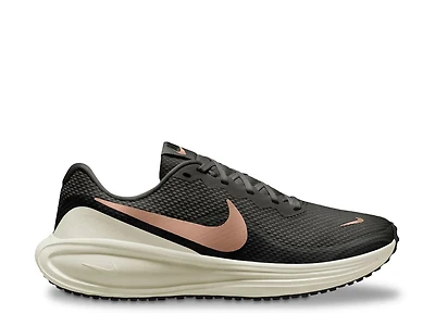 Revolution 8 Running Shoe