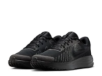 Run Defy Running Shoe