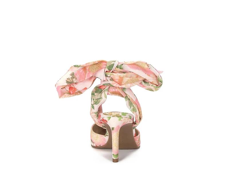 Adelle Pump
