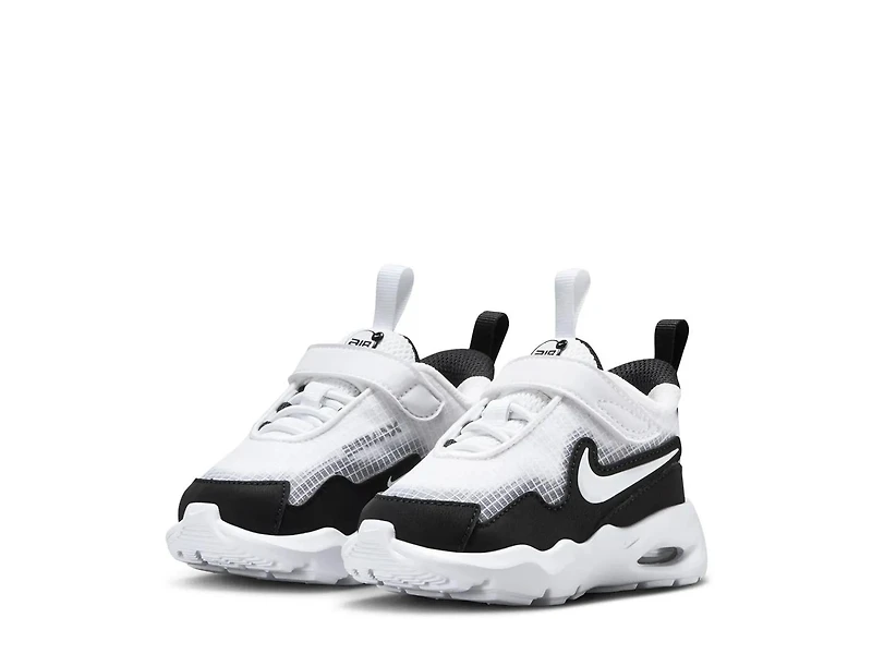 Air Max Nova Sneaker