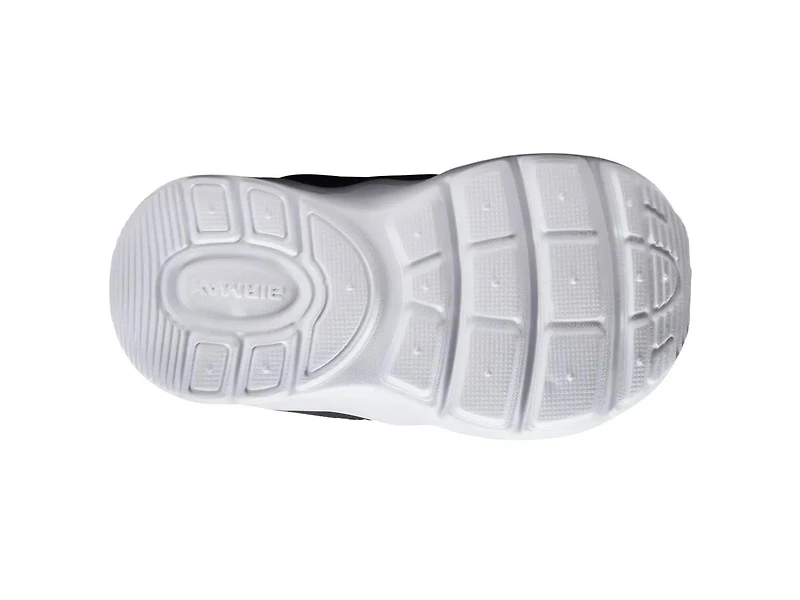 Air Max Nova Sneaker