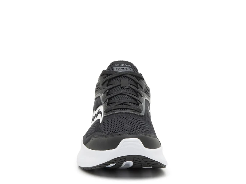 Cohesion 18 Running Shoe
