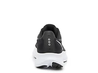 Cohesion 18 Running Shoe