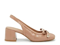 Giselle Pump