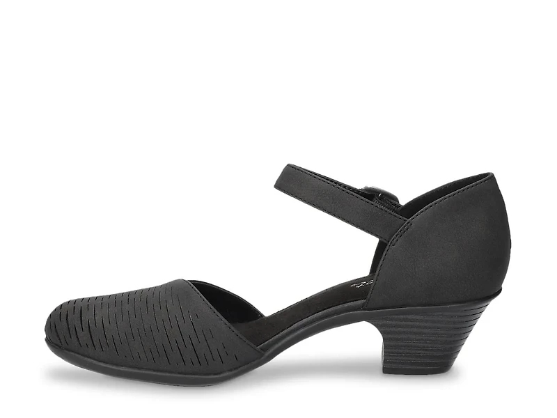 Justina Sandal
