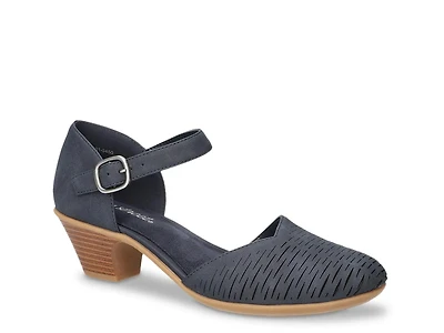 Justina Sandal