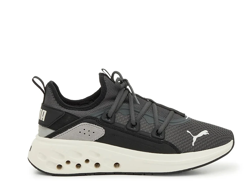 Softride Frequence Street Sneaker