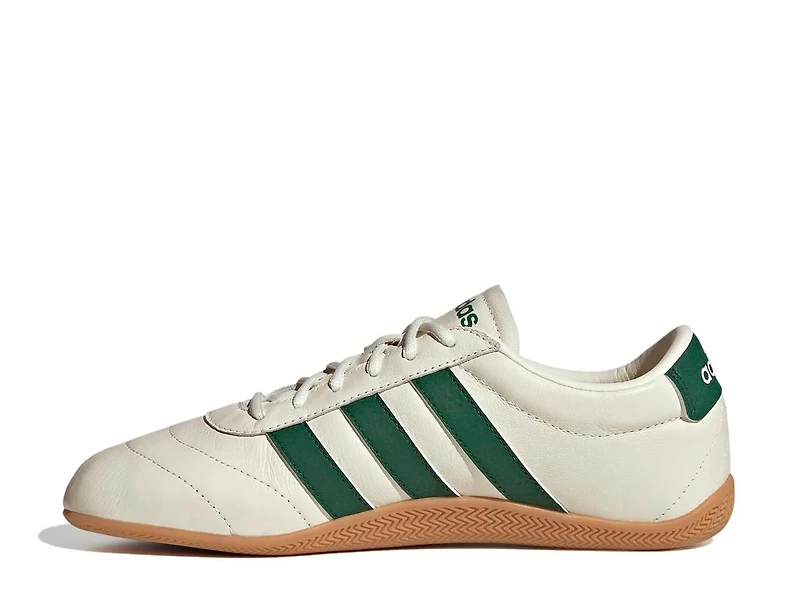 Grand Court Lo Sneaker