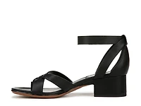 Nyah Sandal