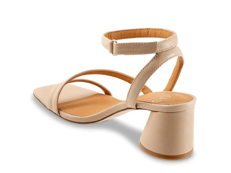 Petricia Sandal
