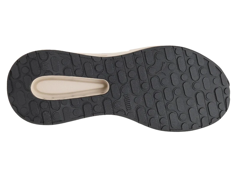 Softride Frequence Street Sneaker