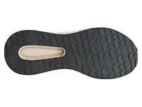 Softride Frequence Street Sneaker