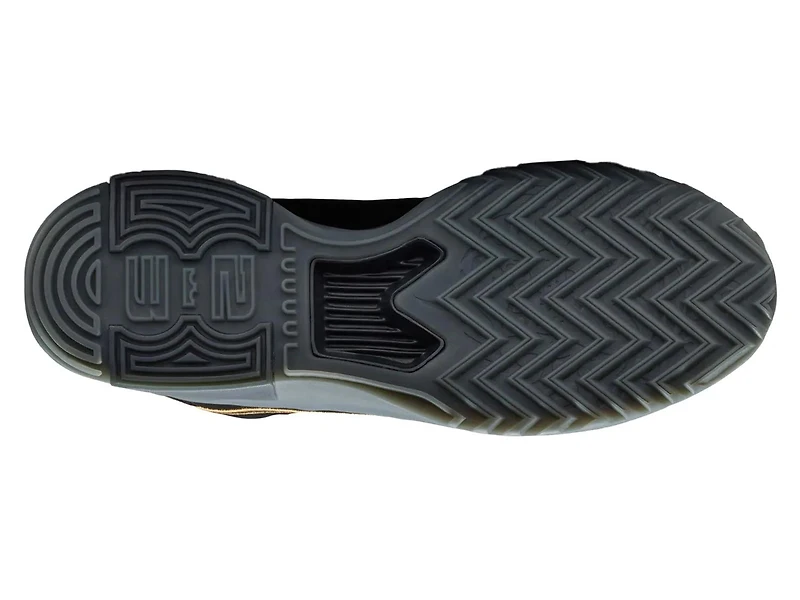 LeBron Witness 9 Basketball Shoe